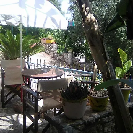 Robin House In Nisaki * Nisaki (Corfu)