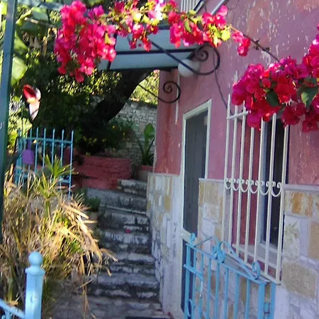 Appartement Robin House In Nisaki